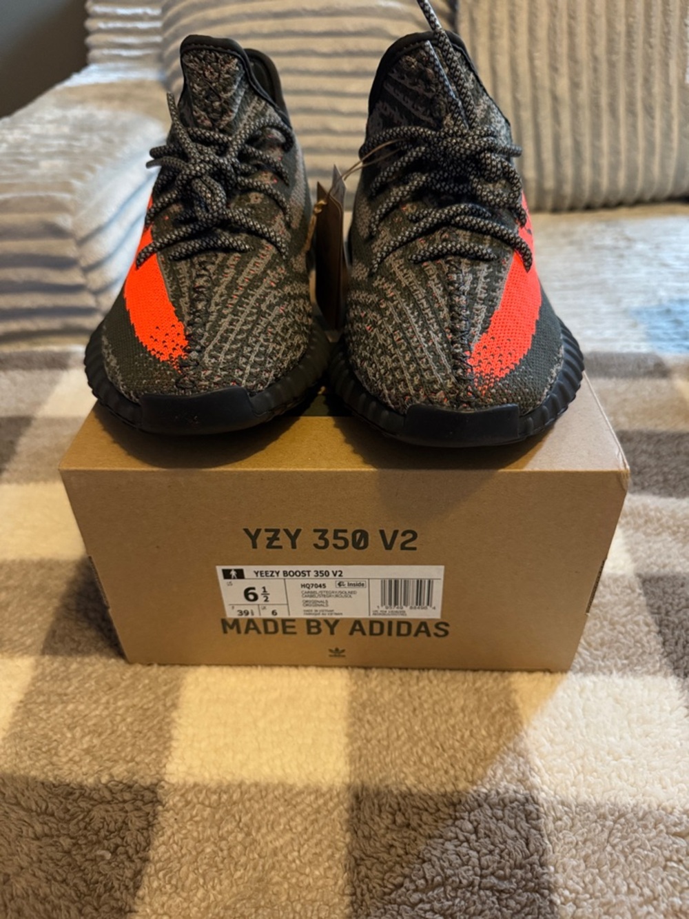 Men’s 6 1/2 Adidas YZY 350 V2 Black with Orange Stripe Carbon Beluga